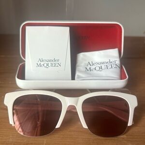 Alexander McQueen Tan Logo Sunglasses Italy